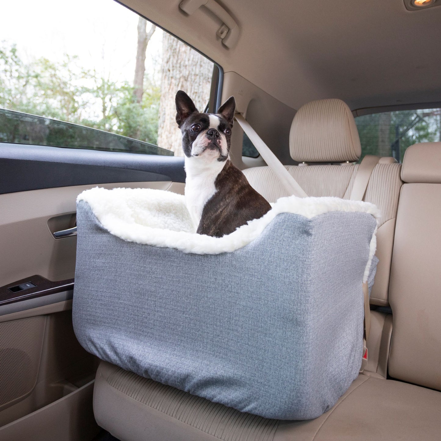 Snoozer® Lookout® I Dog Car Seat 17"L x 22"W x 19"H
