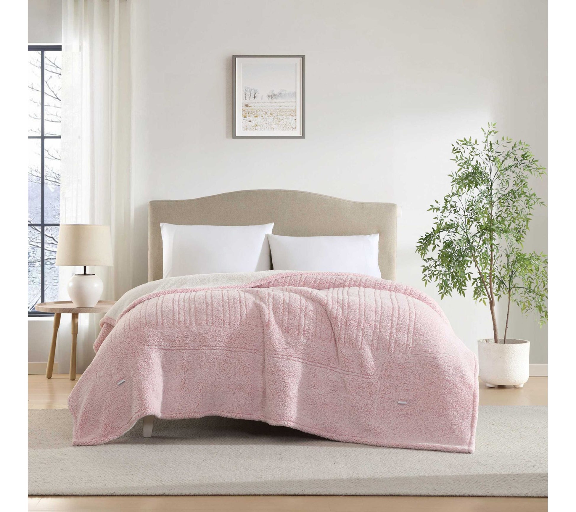 Laura Ashley Clarabelle Pink Plush Sherpa FullHeated Blanket