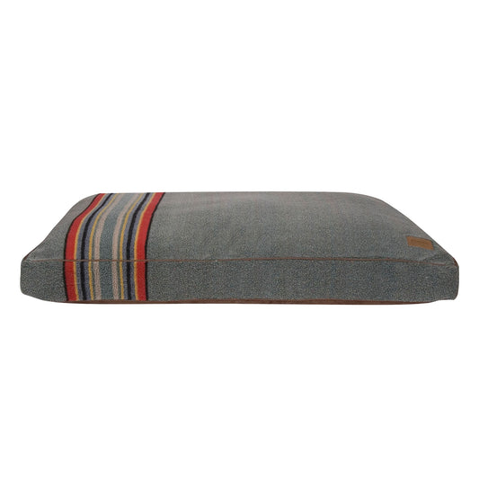 Pendleton Yakima Camp Mattress Dog Bed 28"L x 20"W x 4"H
