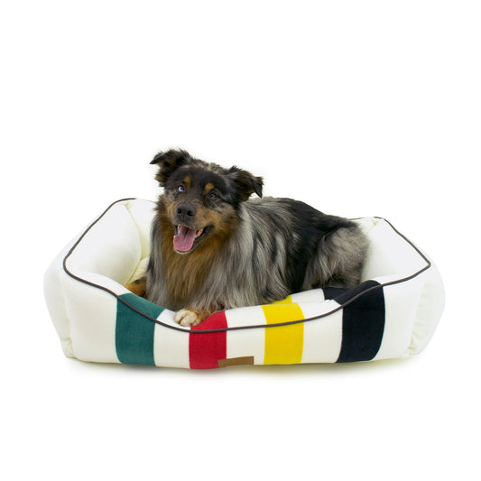 Pendleton Glacier National Park Kuddler Dog Bed 42"L x 30"W x 10.5"H