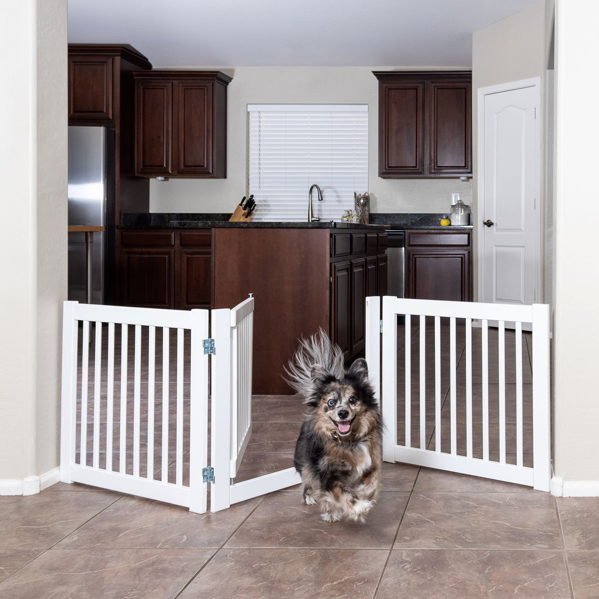 Primetime Petz 360 Degree Configurable Pet Gate with Door 30" H