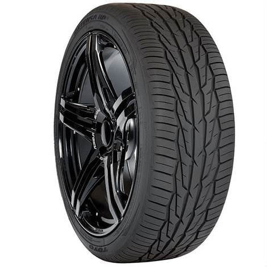 Toyo Extensa HP II 235/40R18 95W XL Tire Fits: 2012-18 Ford Focus Titanium, 2017-23 Honda Civic Sport Touring