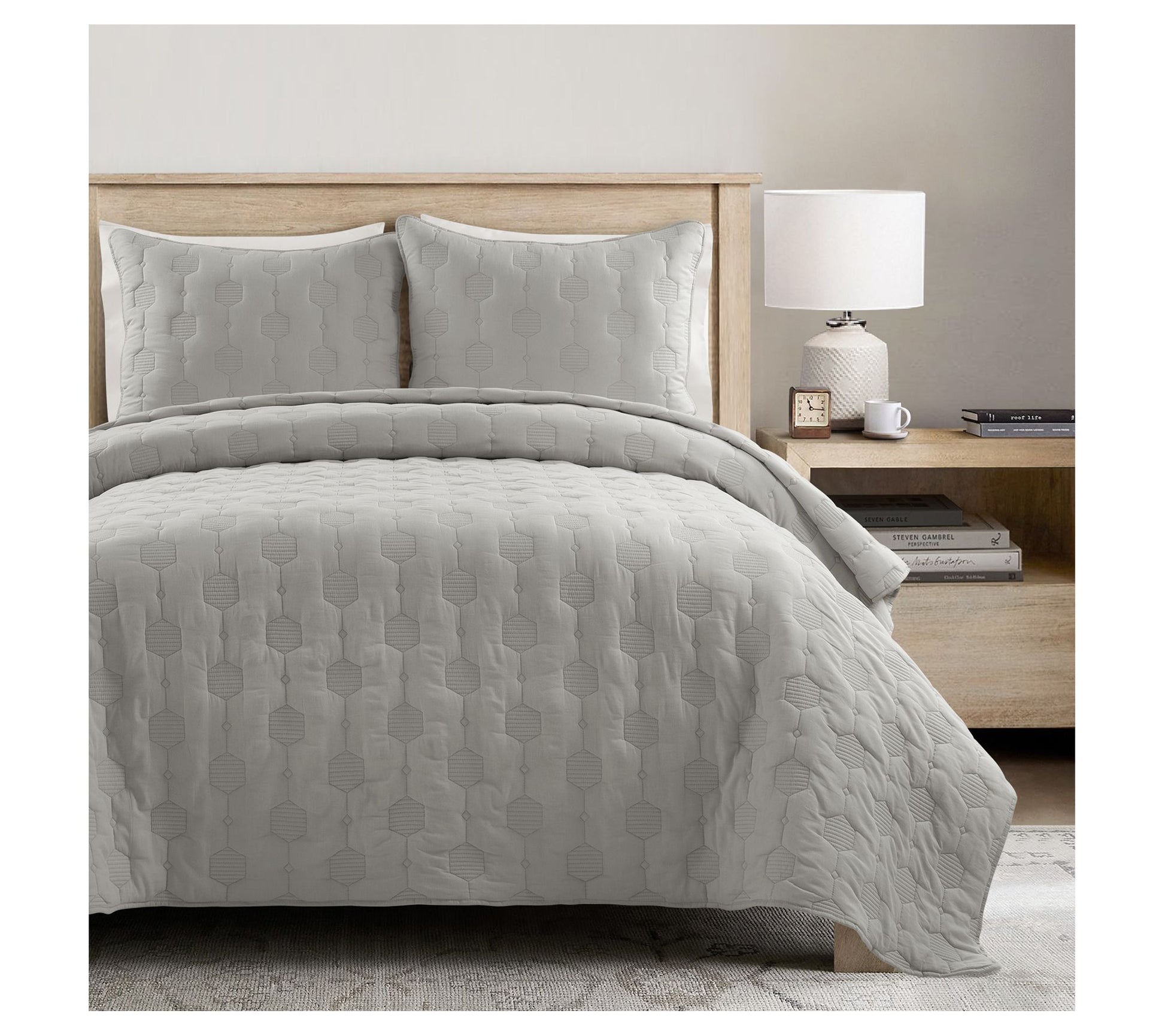 Lush Decor Hexagon Honeycomb Texture Cotton Quilt Set- K/Cal