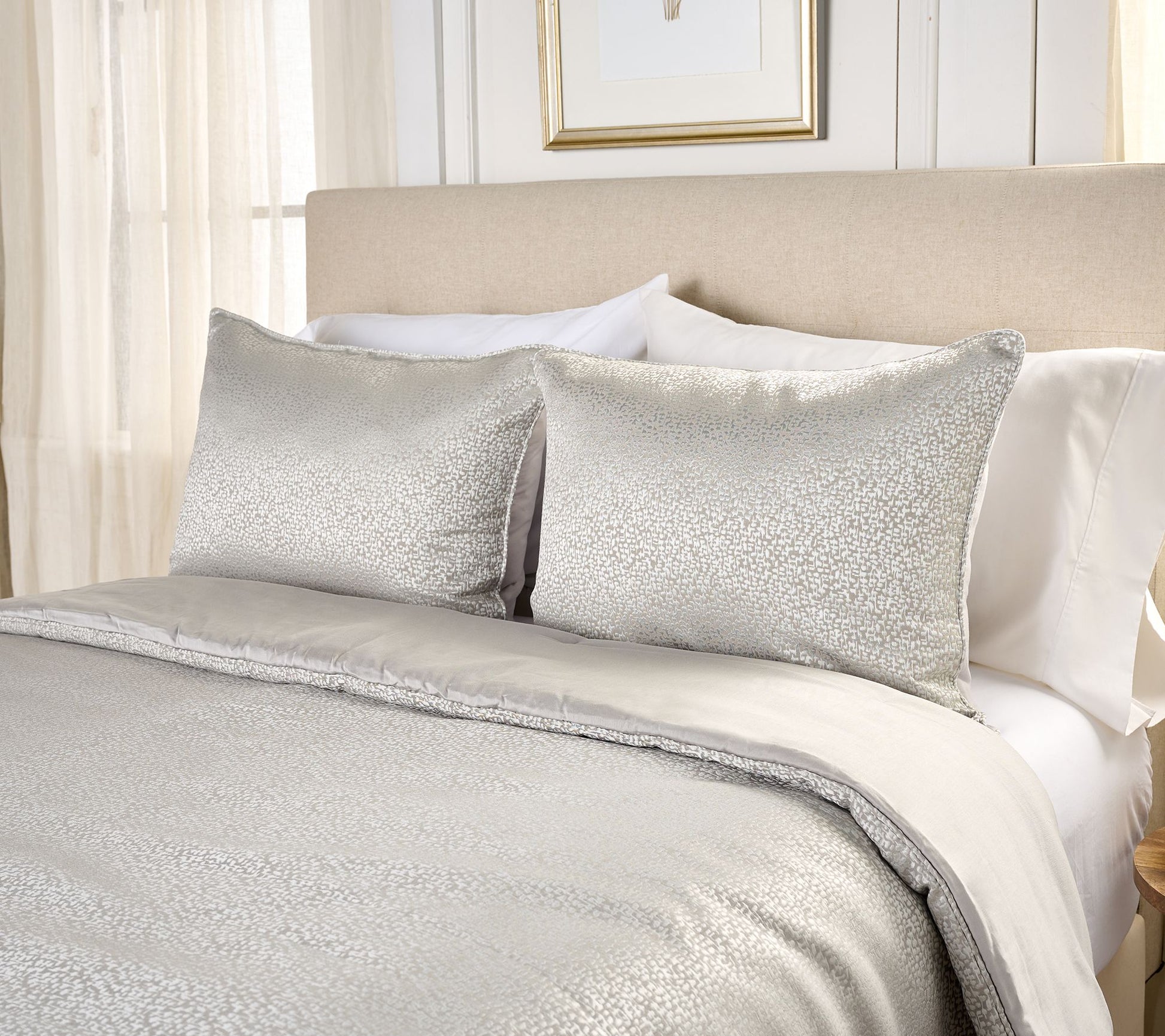 Northern Nights Signature Shiny Jacquard Full Comforter Set