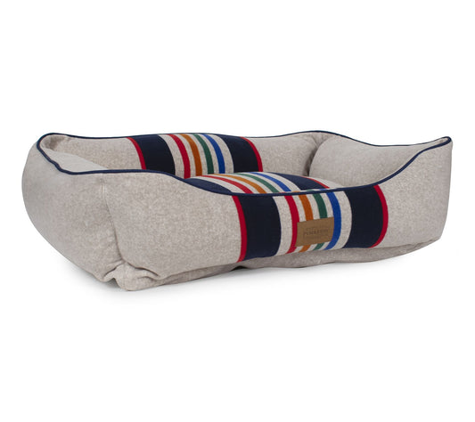 Pendleton Medium Yellowstone National Park Kuddler Bed