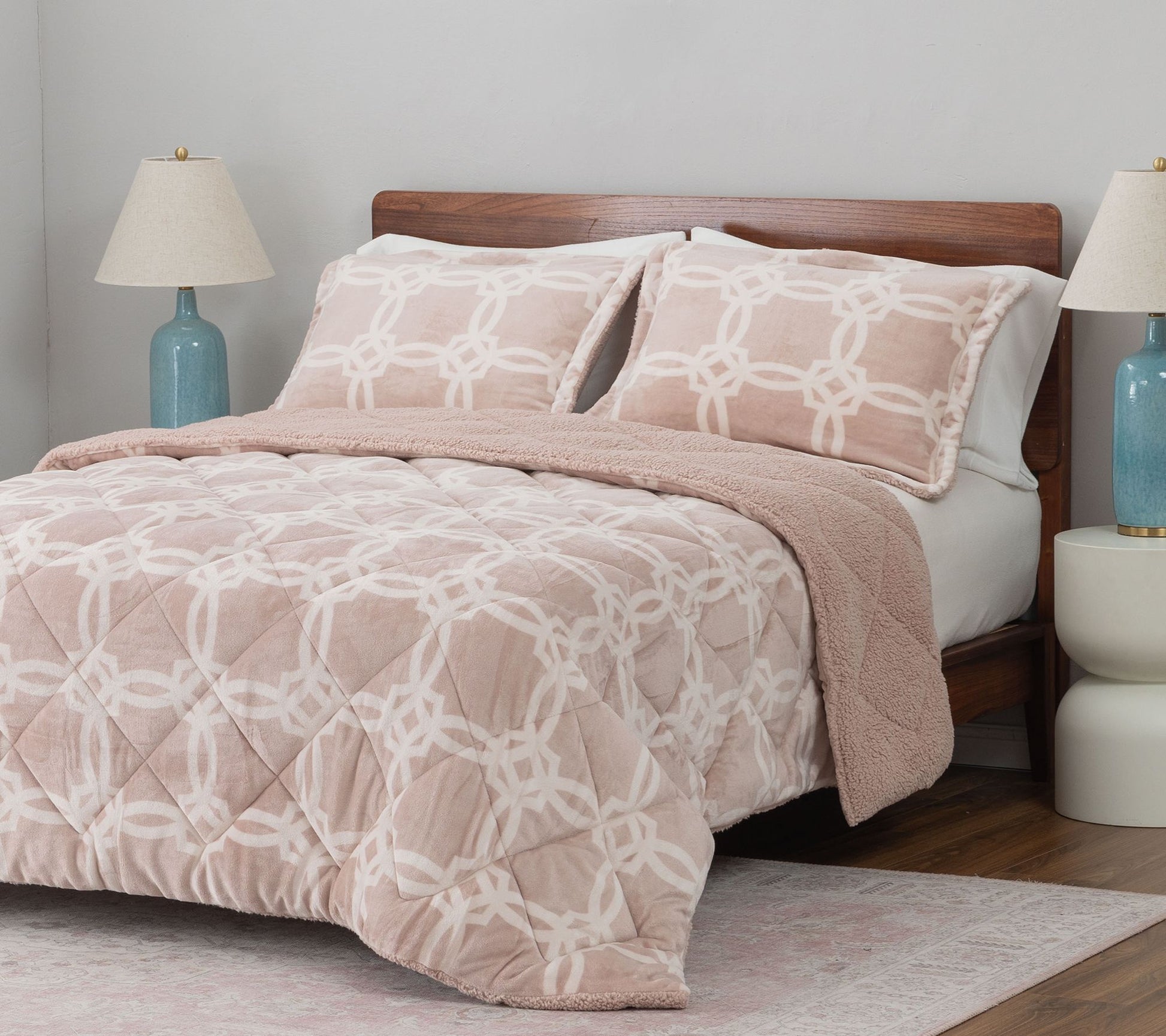 Berkshire Velvetsoft & Sherpa Comforter & Sham Set- King